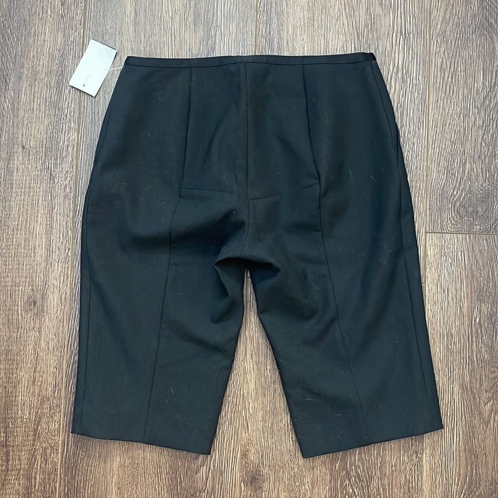 Elizabeth & James S Seamed Ponte Biker Shorts — image 3 of 8